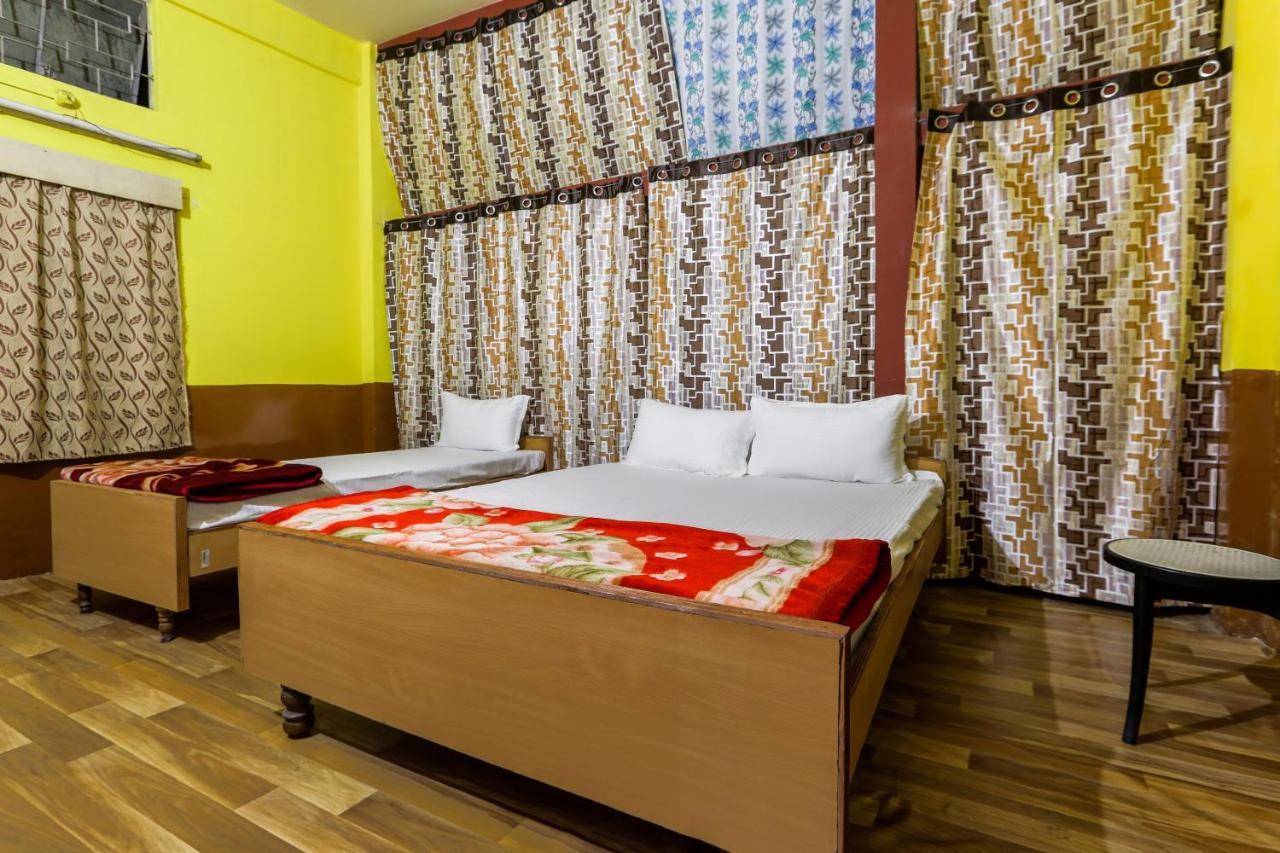 Oyo Hotel 43459 Oasis Lodge Jorhāt Екстериор снимка