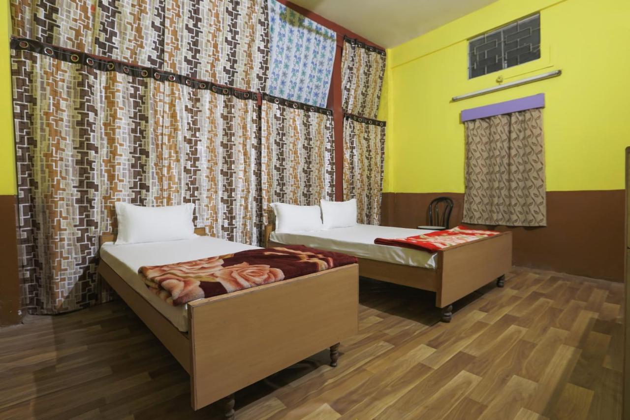 Oyo Hotel 43459 Oasis Lodge Jorhāt Екстериор снимка
