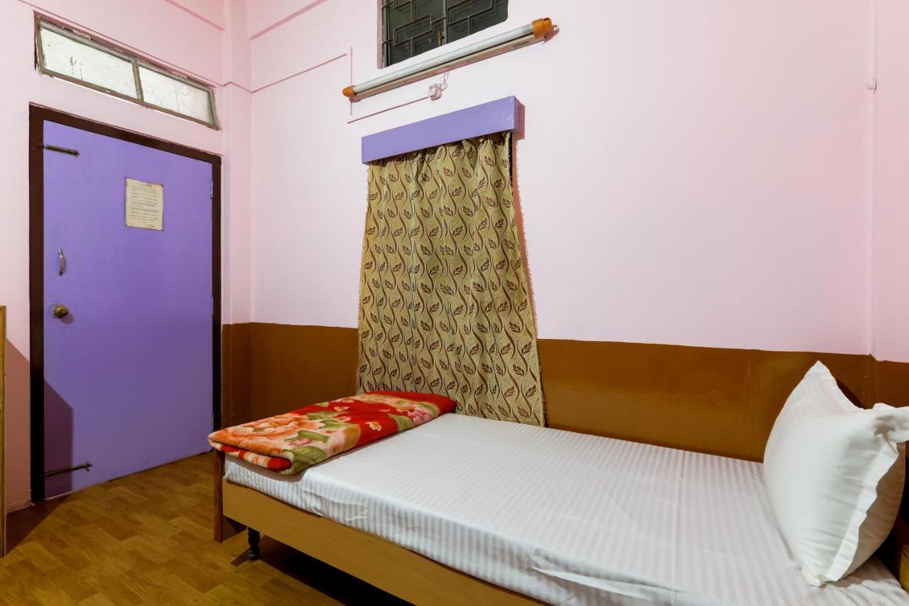 Oyo Hotel 43459 Oasis Lodge Jorhāt Екстериор снимка