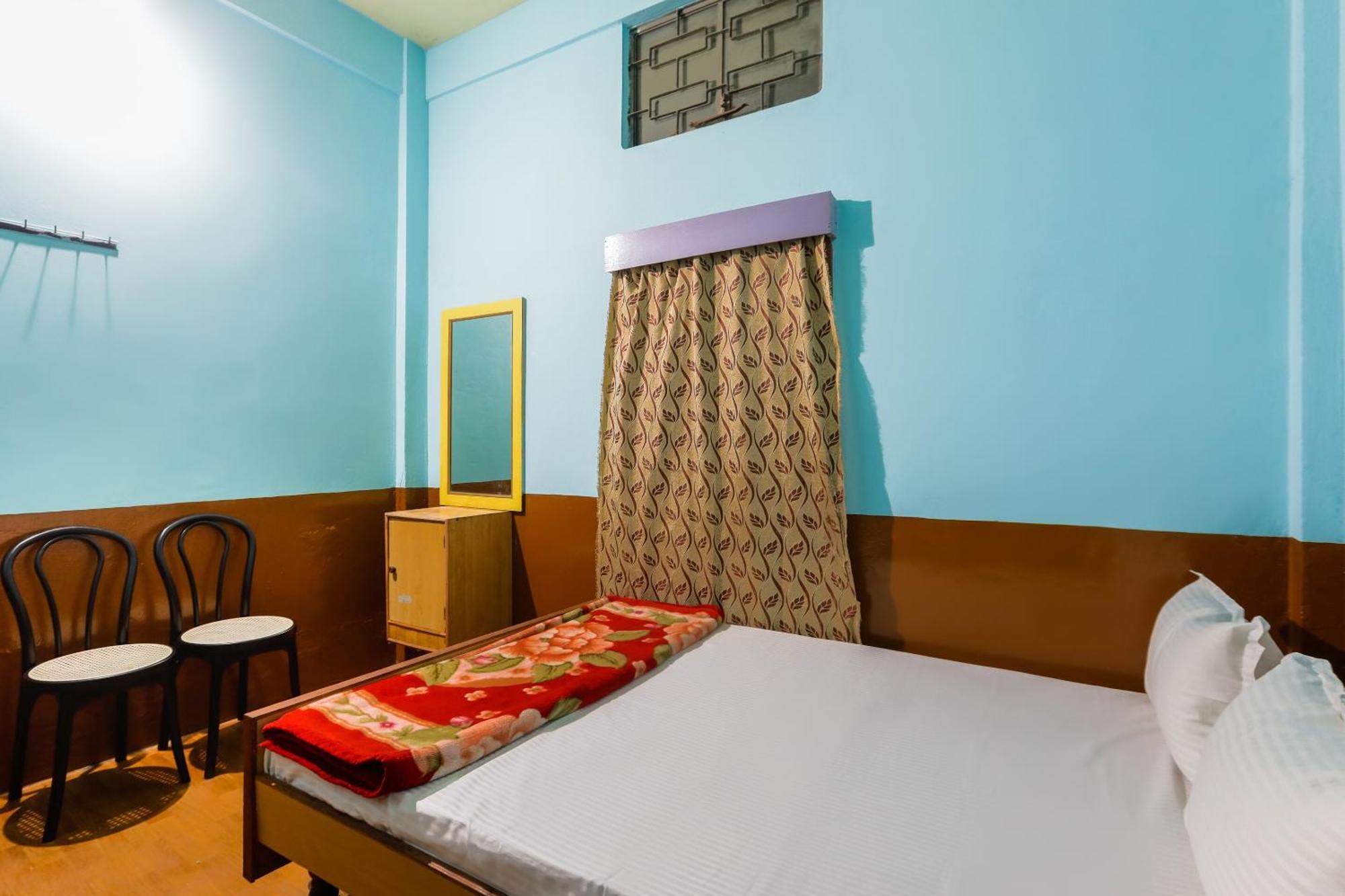 Oyo Hotel 43459 Oasis Lodge Jorhāt Екстериор снимка