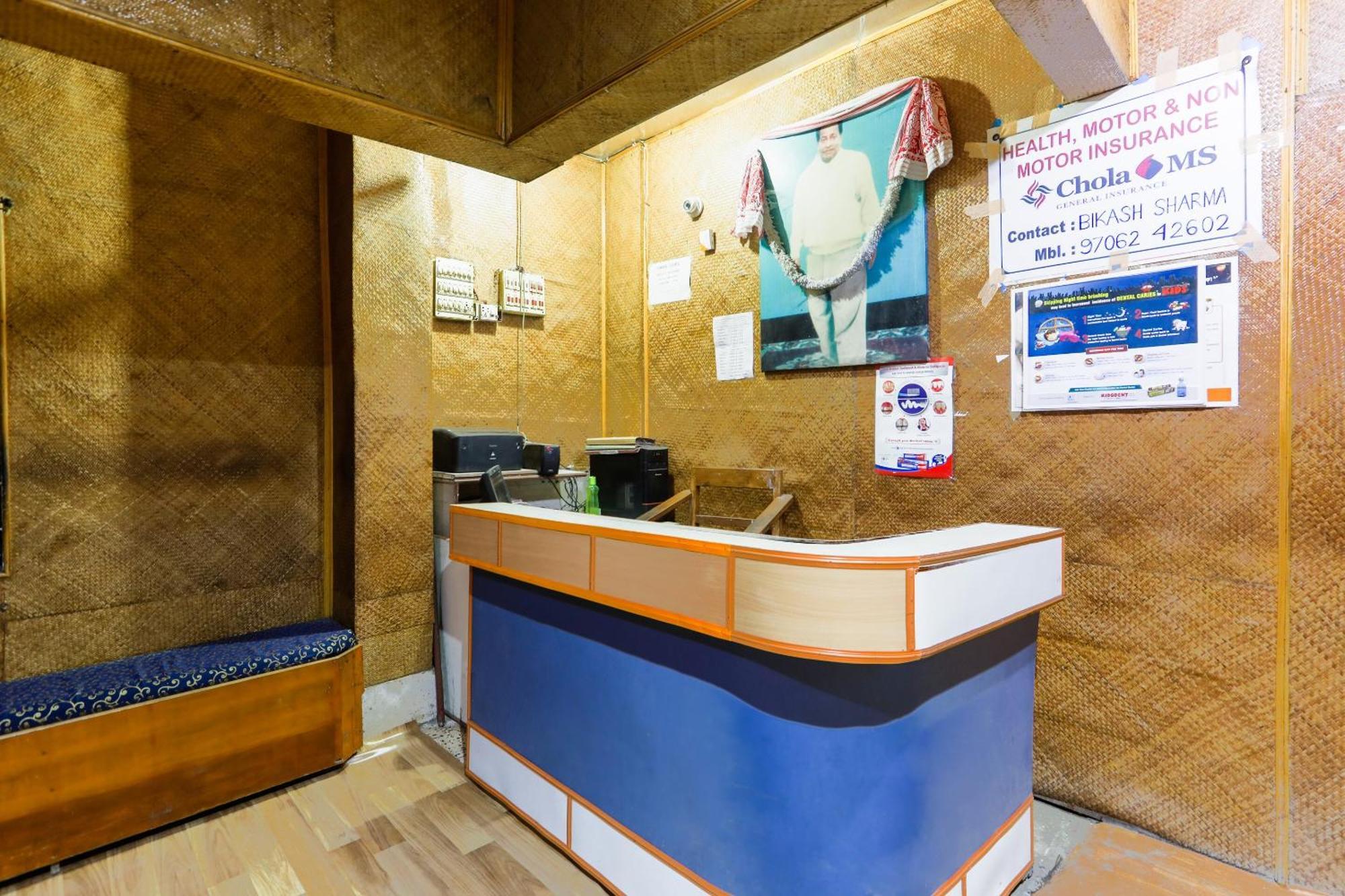 Oyo Hotel 43459 Oasis Lodge Jorhāt Екстериор снимка